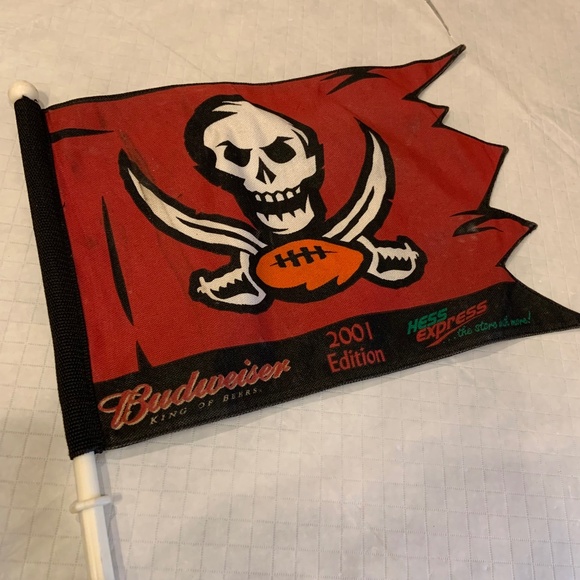 Vintage Tampa Bay Buccaneers Budweiser Hess Express 2001 Car Mount Flag - Picture 1 of 16